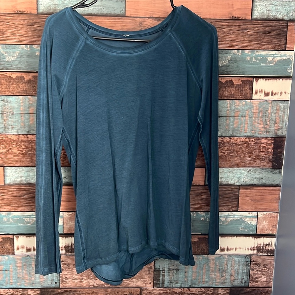 Lululemon long sleeve top